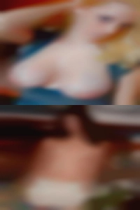Bi- and vers- horny women eat there pussy curious.
